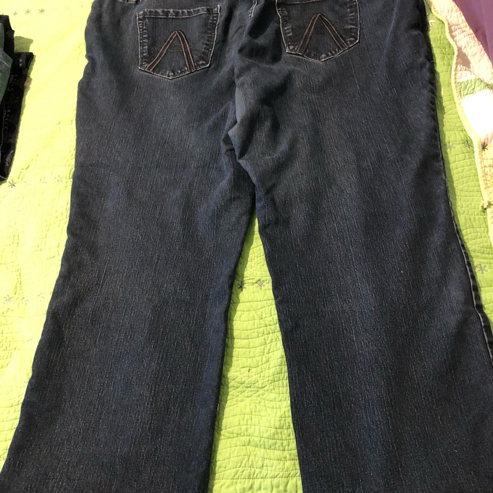 Avenue women’s plus jeans